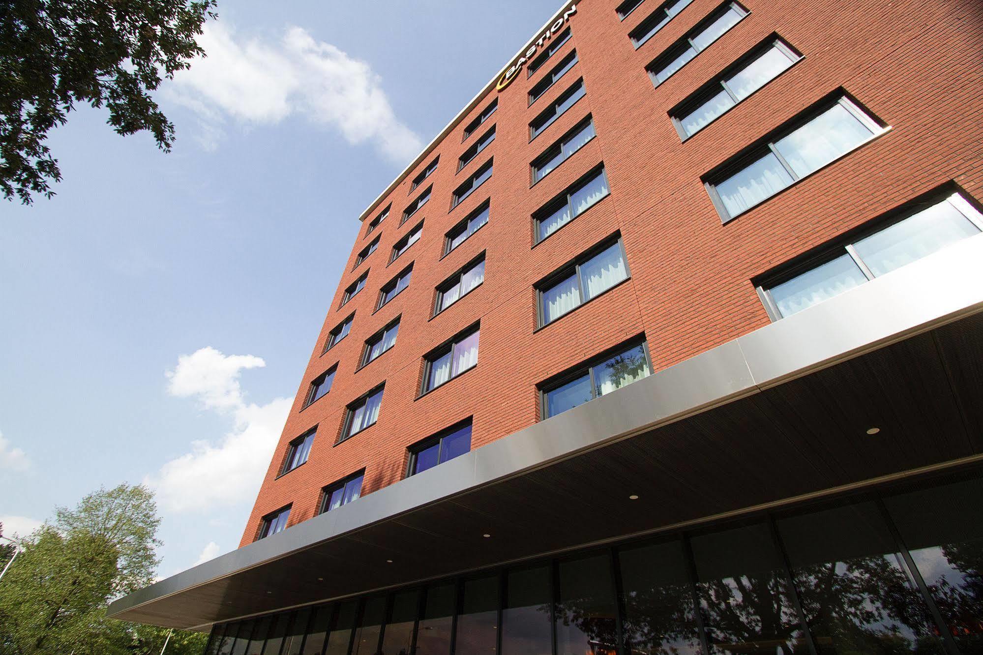 Bastion Hotel Tilburg Exterior photo